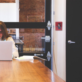 Rottner NS1 nouzová schránka na klíč červená